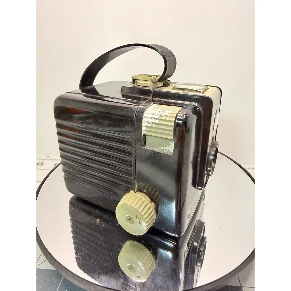 Vintage Kodak Brownie Hawkeye Flash Model Box Camera 1950s Film Camera